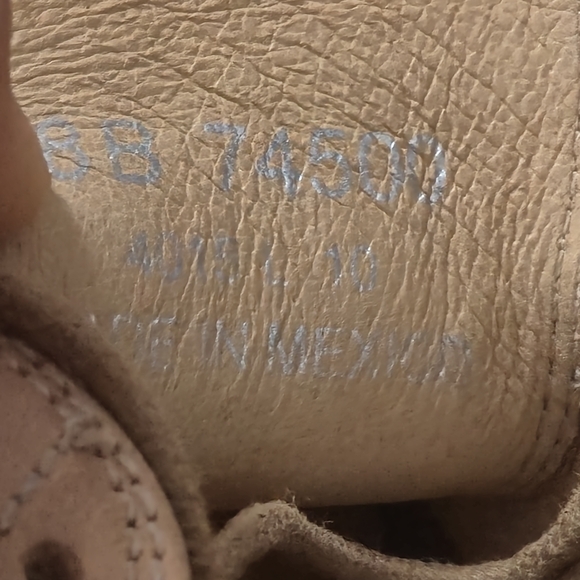 Frye Shoes, Vintage Tan Leather Wingtip Oxford Block Heels, Dark Academia, Sz 10 - Picture 9 of 11